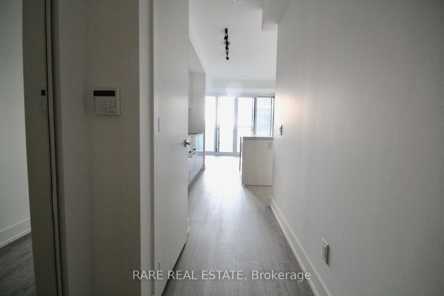 11 Wellesley St W, unit 3309 for rent