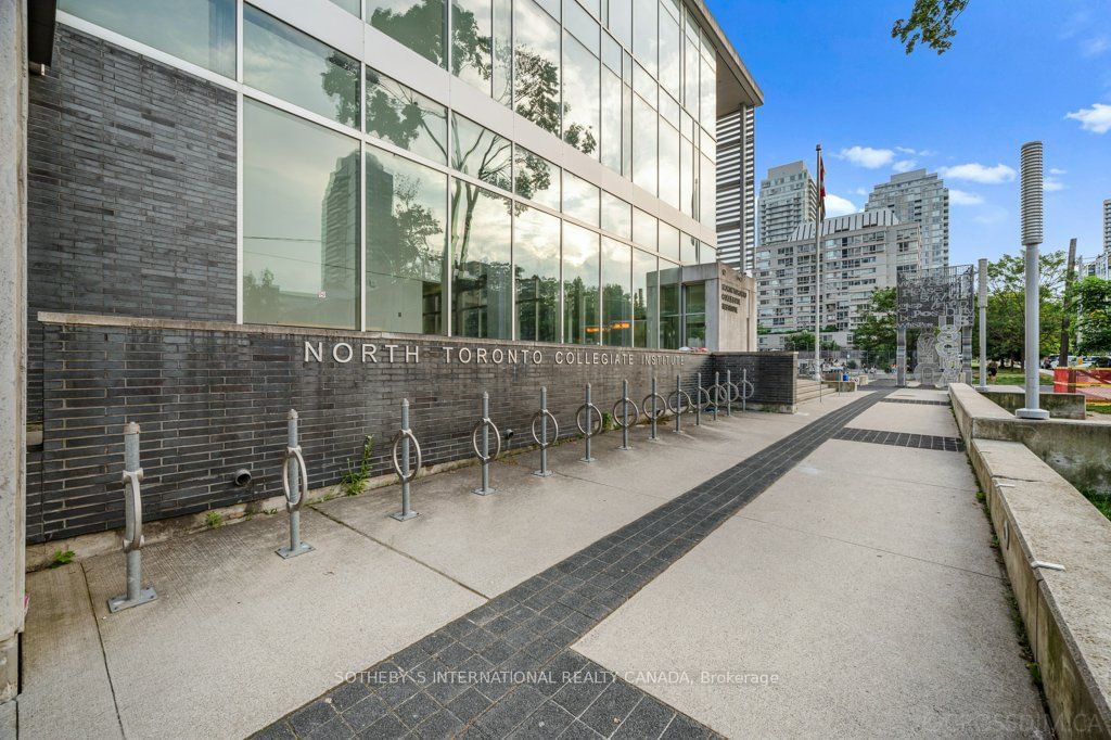 25 Broadway Ave, unit 1907 for sale