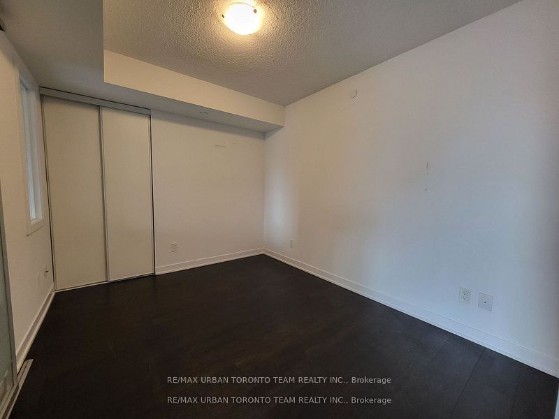 87 Peter St, unit 1109 for rent