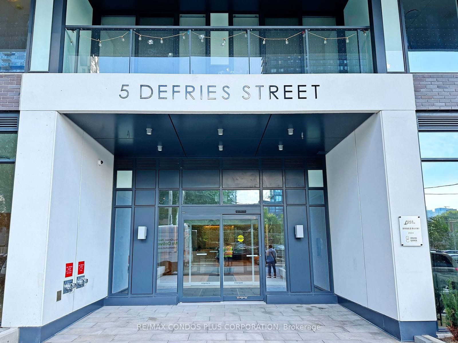 5 Defries St, unit 420 for sale