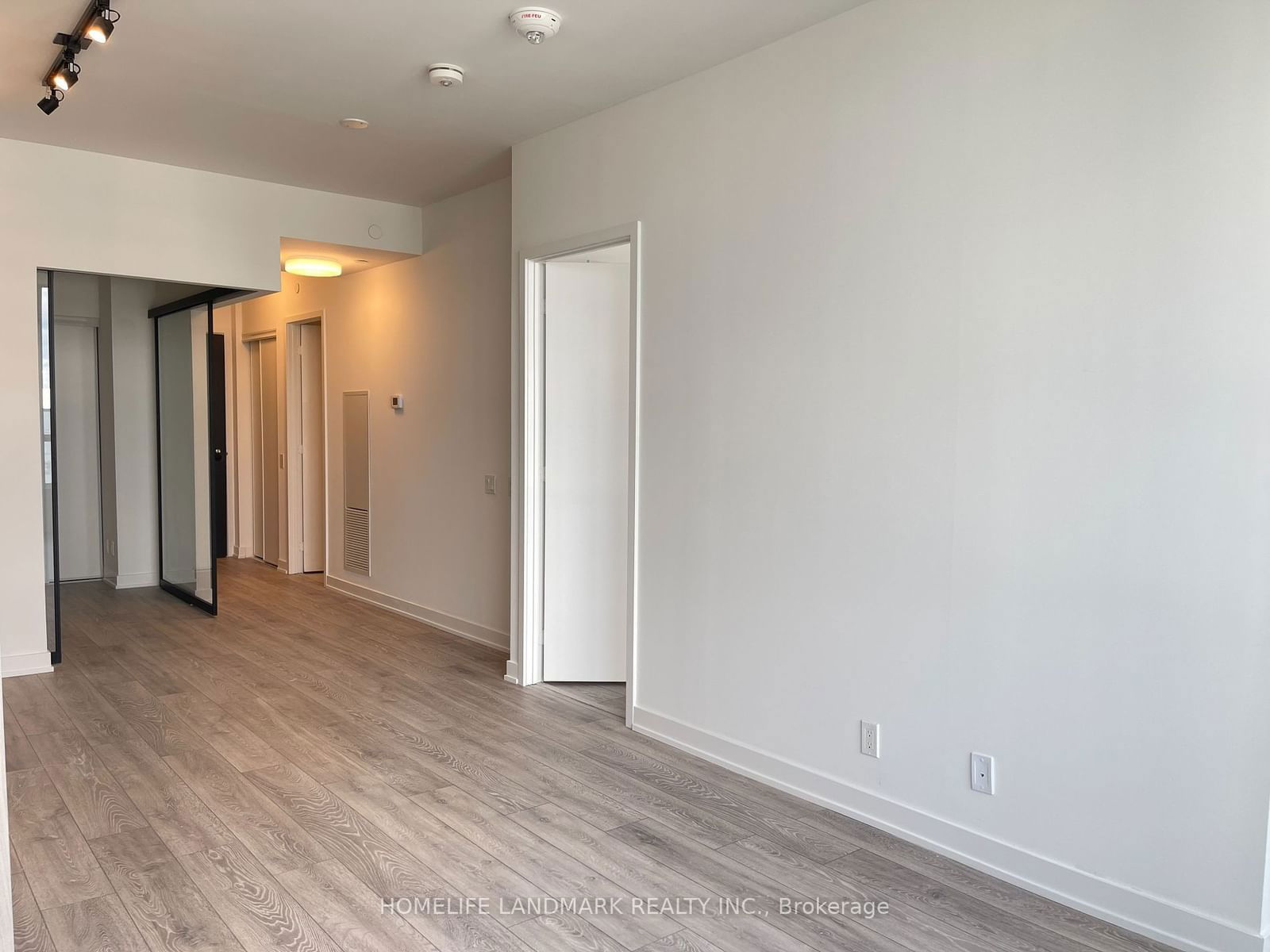 108 Peter St, unit 5203 for rent