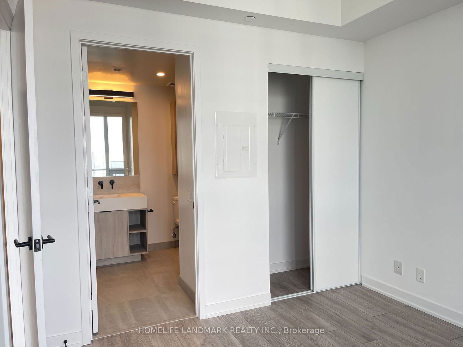 108 Peter St, unit 5203 for rent