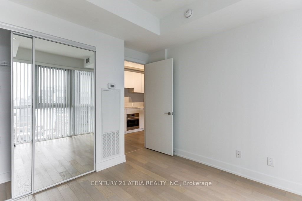 7 Grenville St, unit 2512 for rent