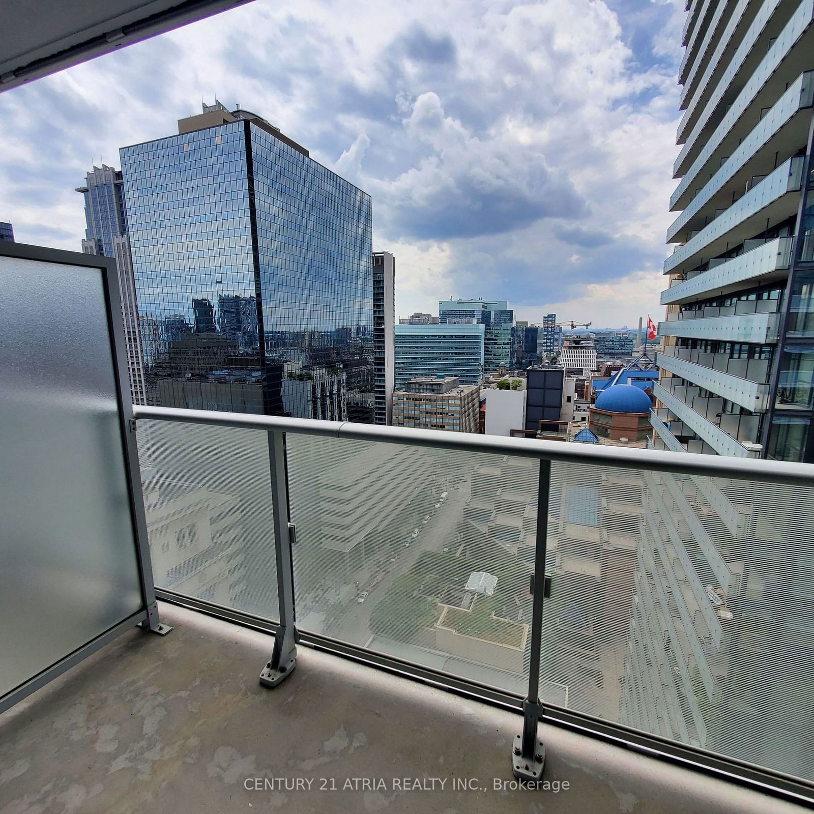 7 Grenville St, unit 2512 for rent