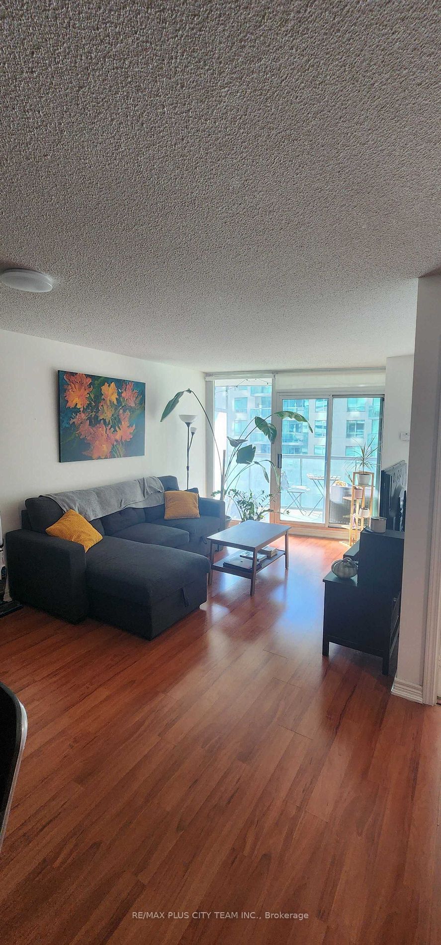 30 Grand Trunk Cres, unit 1512 for rent