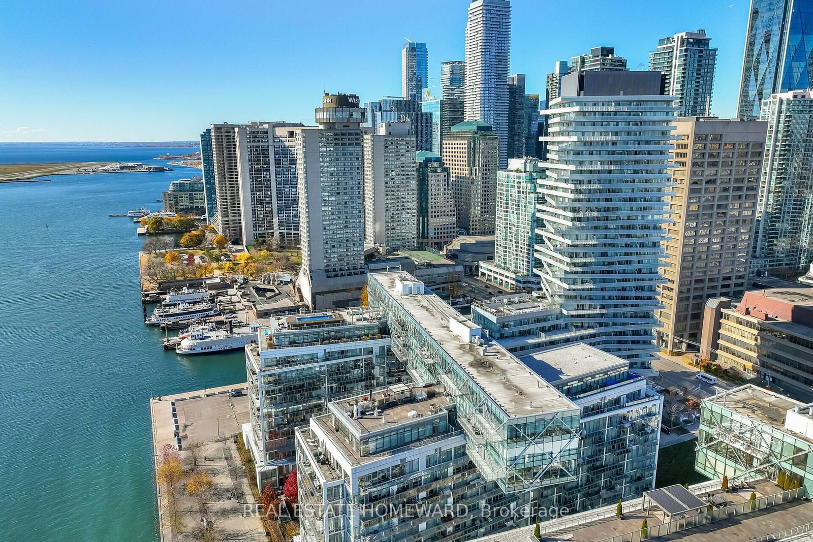 29 Queens Quay E, unit 902 for sale