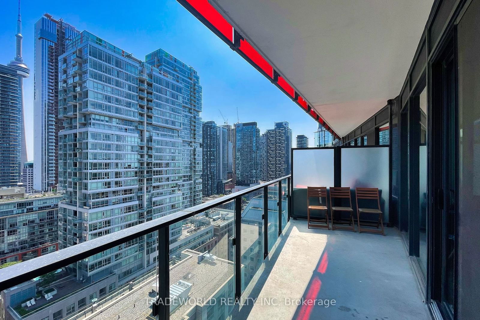 215 Queen St W, unit 2015 for rent