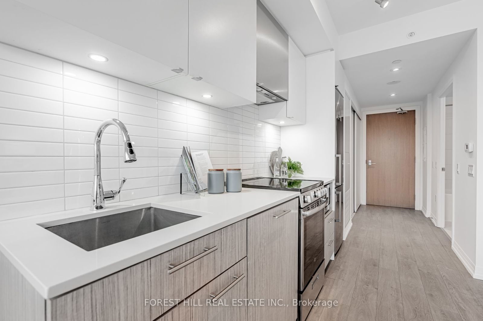 251 Jarvis St, unit 2411 for rent