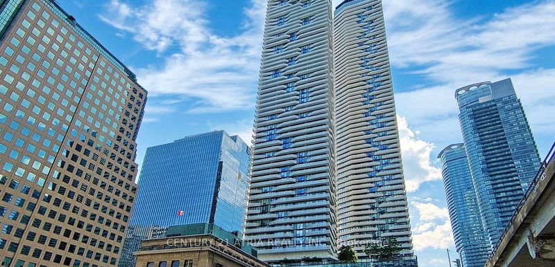 100 Harbour St, unit 6604 for sale