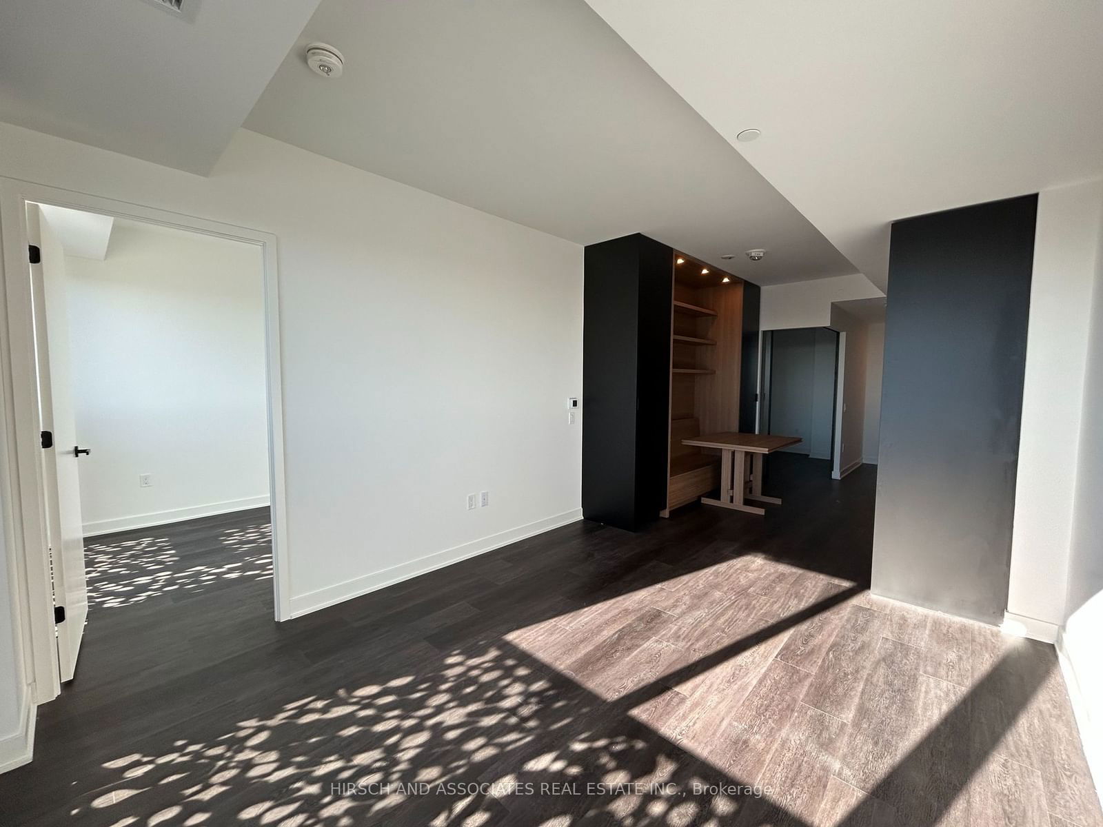 55 Charles St E, unit 4604 for rent