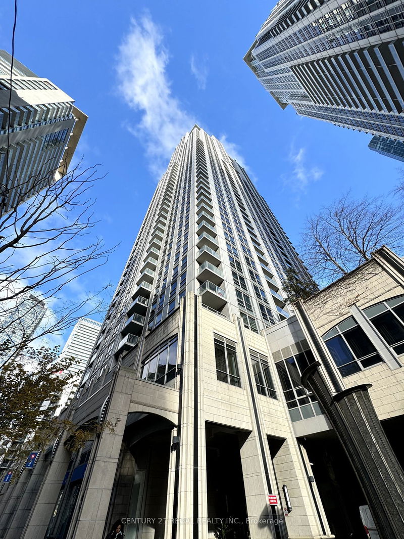 763 Bay St, unit 3412 for rent