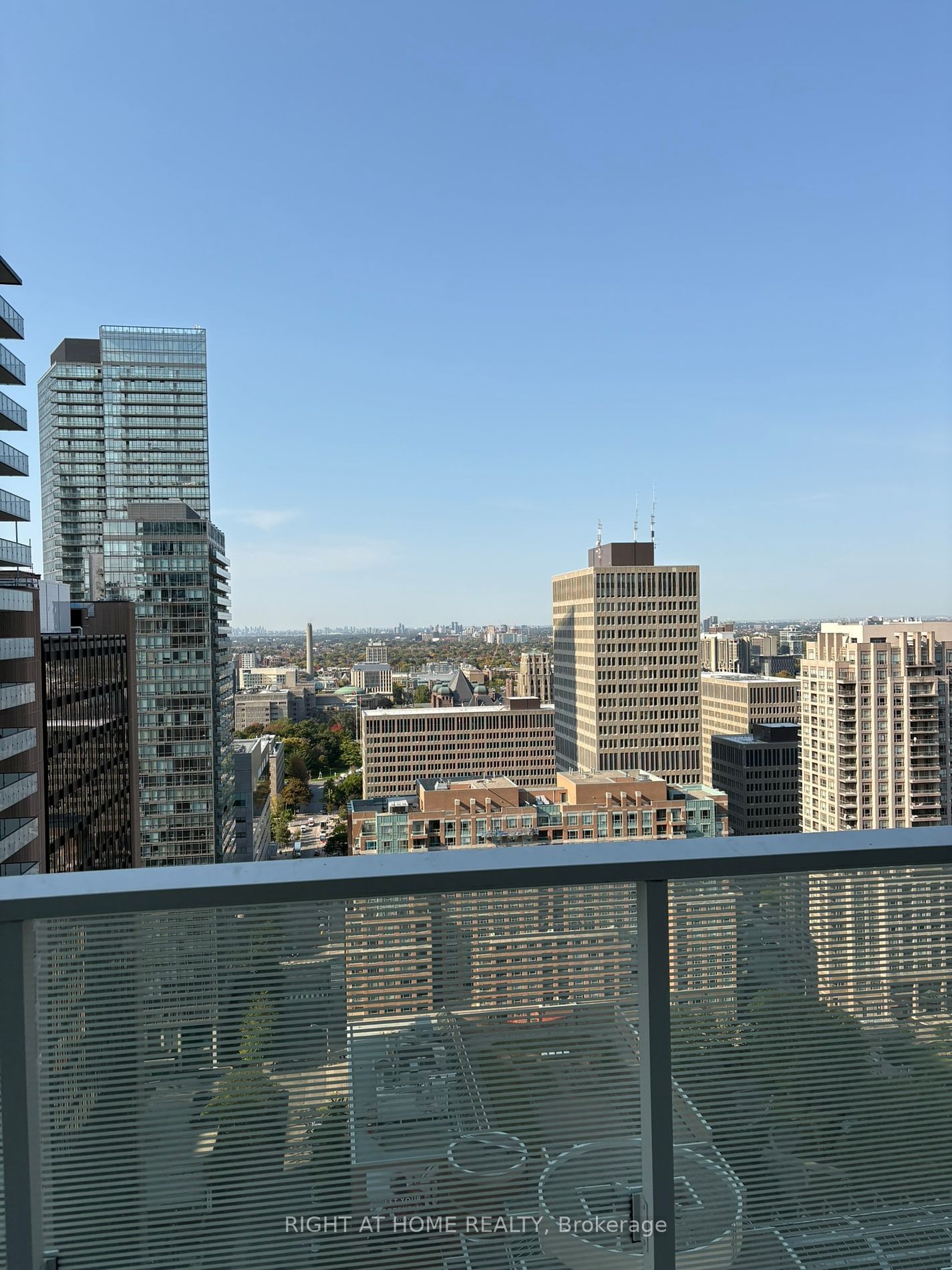 501 Yonge St, unit 2712 for rent