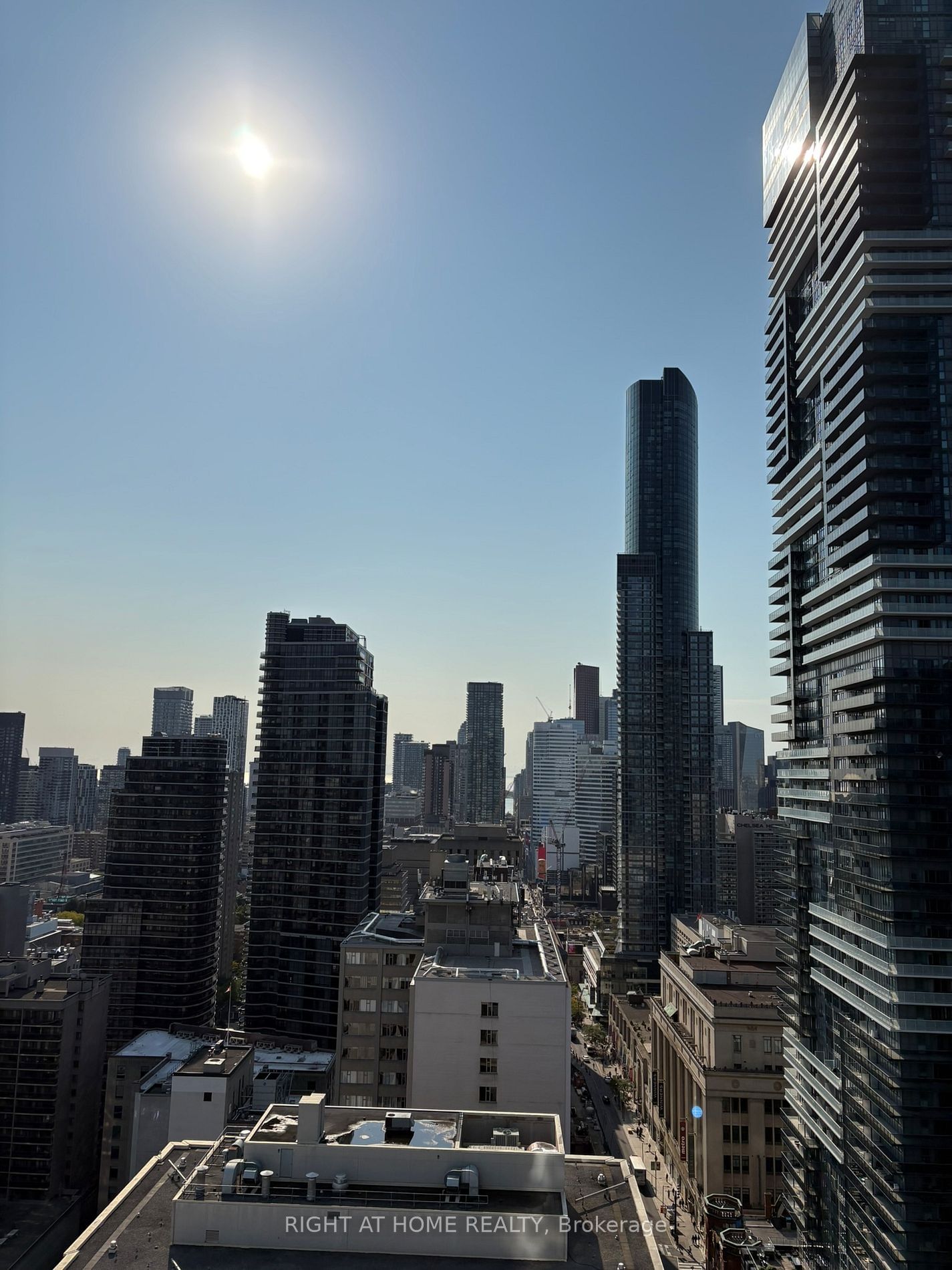 501 Yonge St, unit 2712 for rent