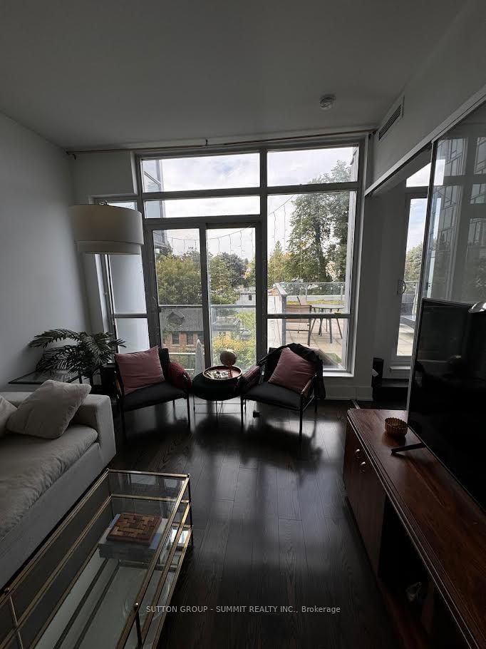 170 Avenue Rd N, unit 308 for rent