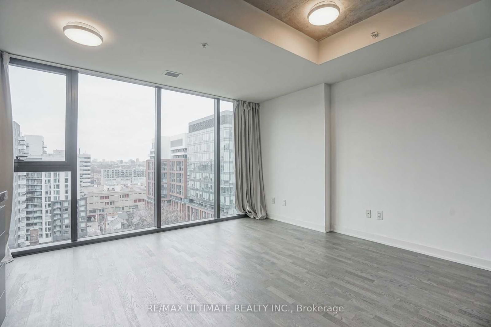 629 King St W, unit 1319 for rent