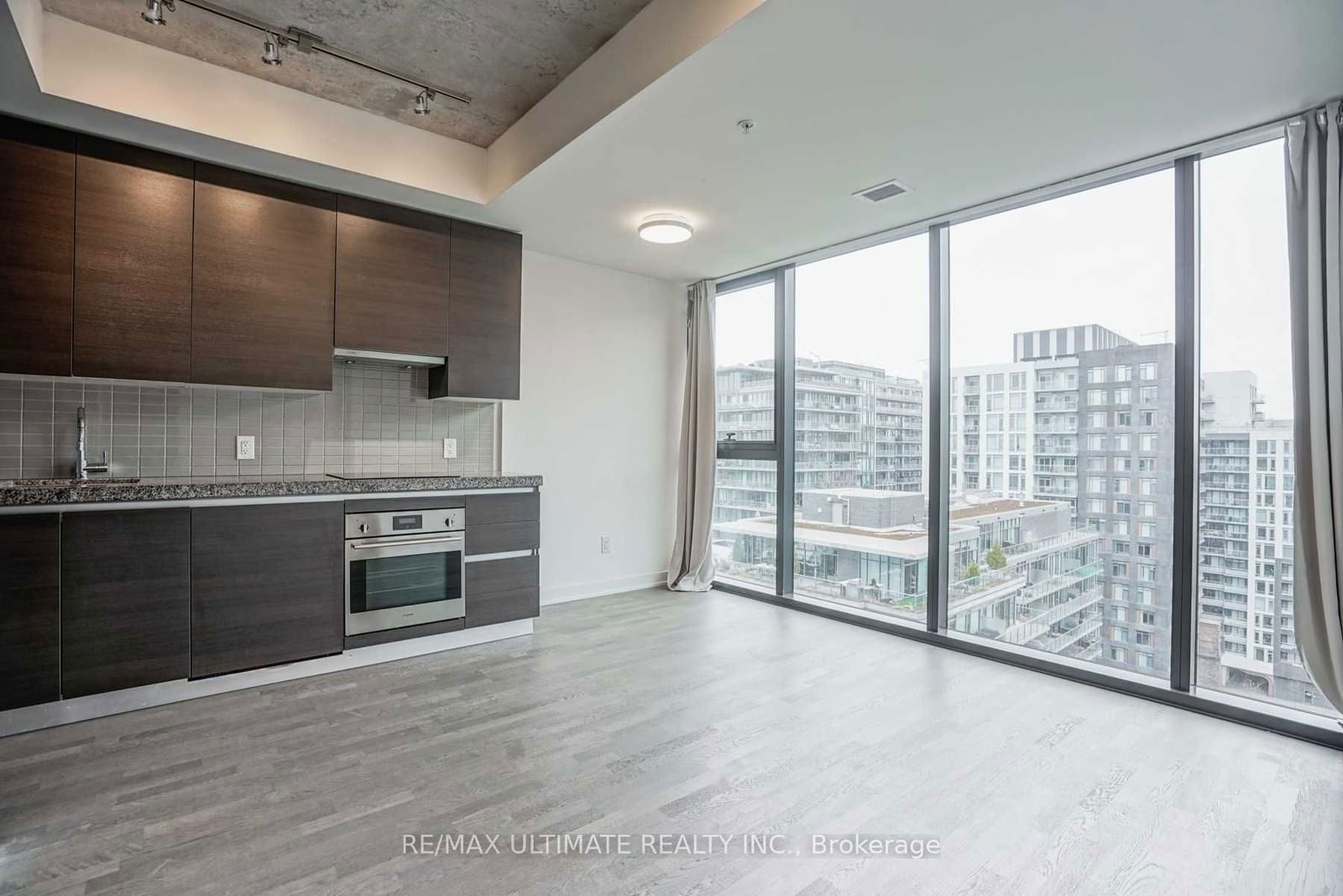 629 King St W, unit 1319 for rent