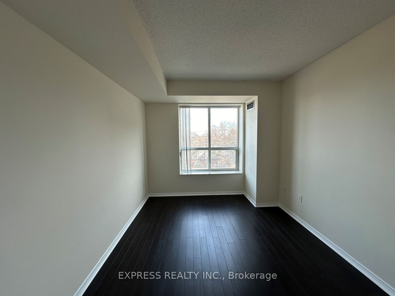 39 Pemberton Ave, unit 513 for rent