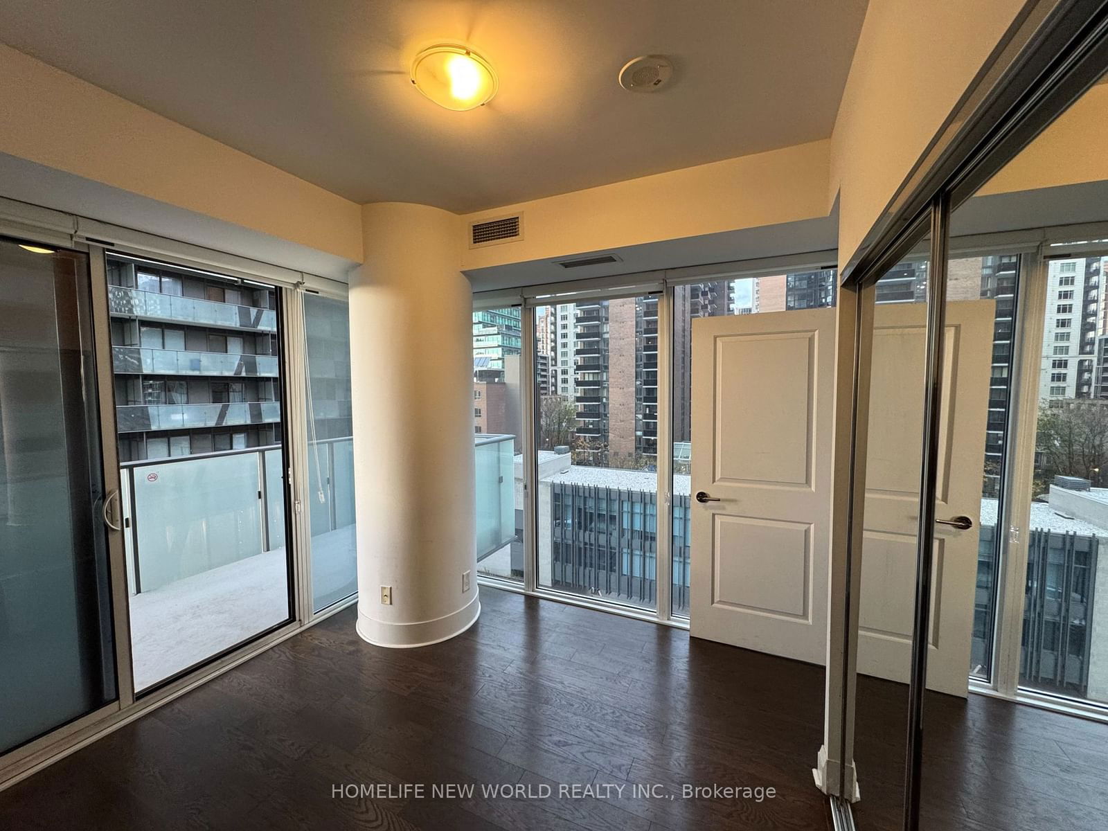 1080 Bay St, unit 508 for rent