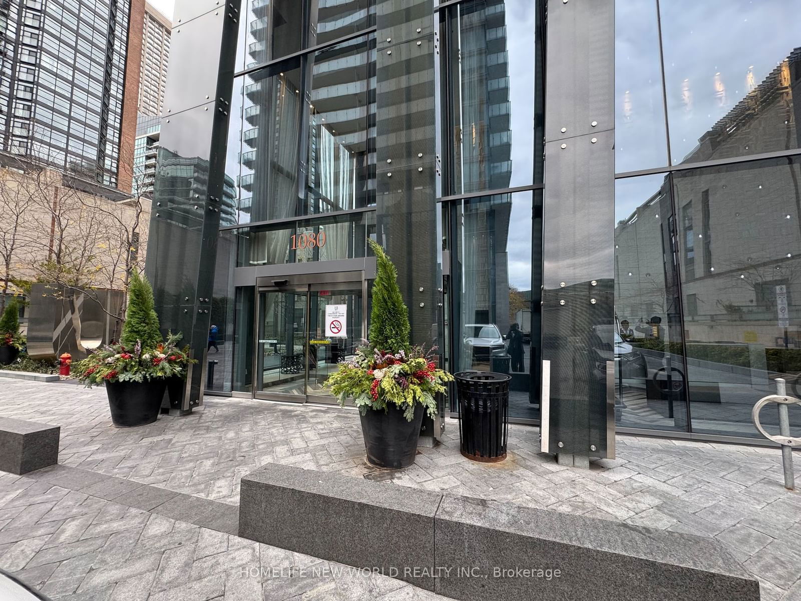 1080 Bay St, unit 508 for rent