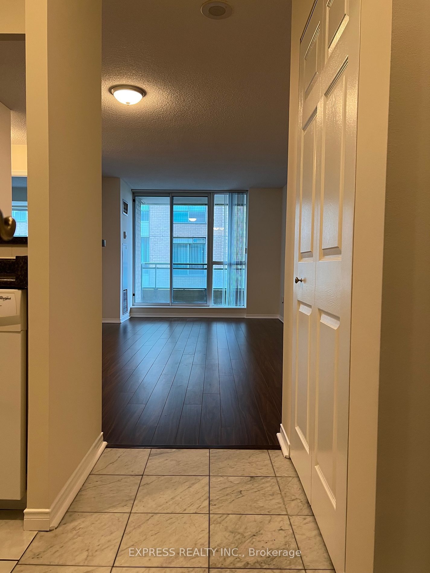 39 Pemberton Ave, unit 716 for rent