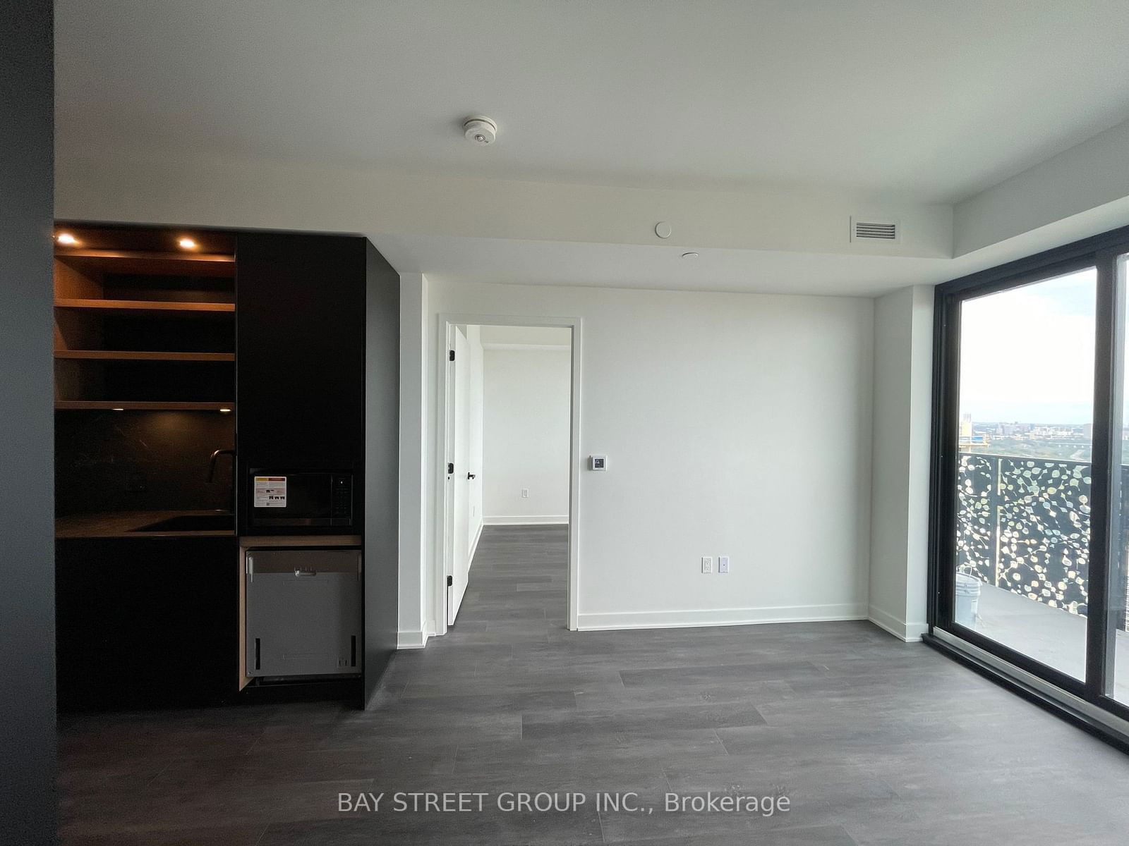 55 Charles St E, unit 4712 for rent