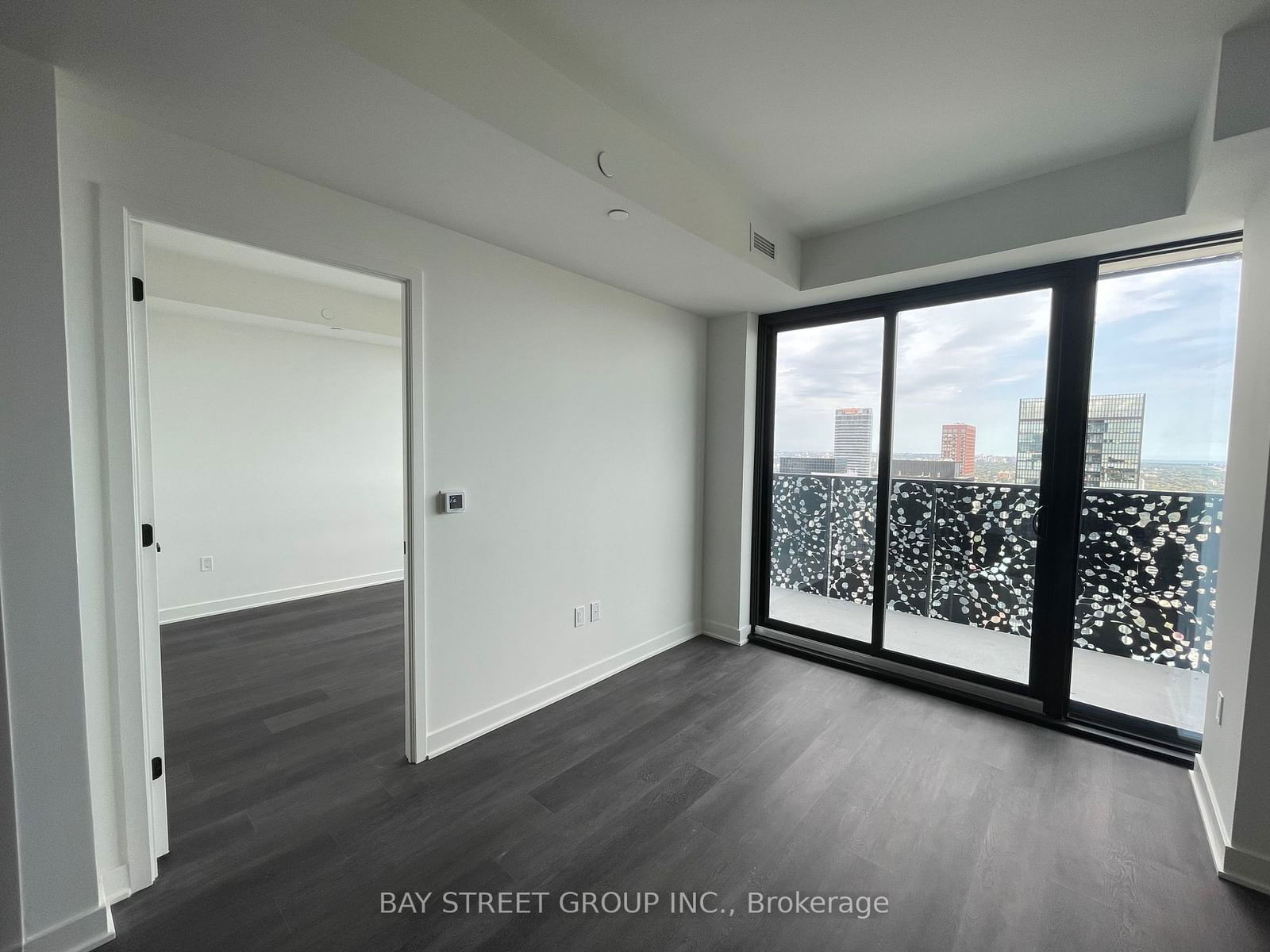 55 Charles St E, unit 4712 for rent