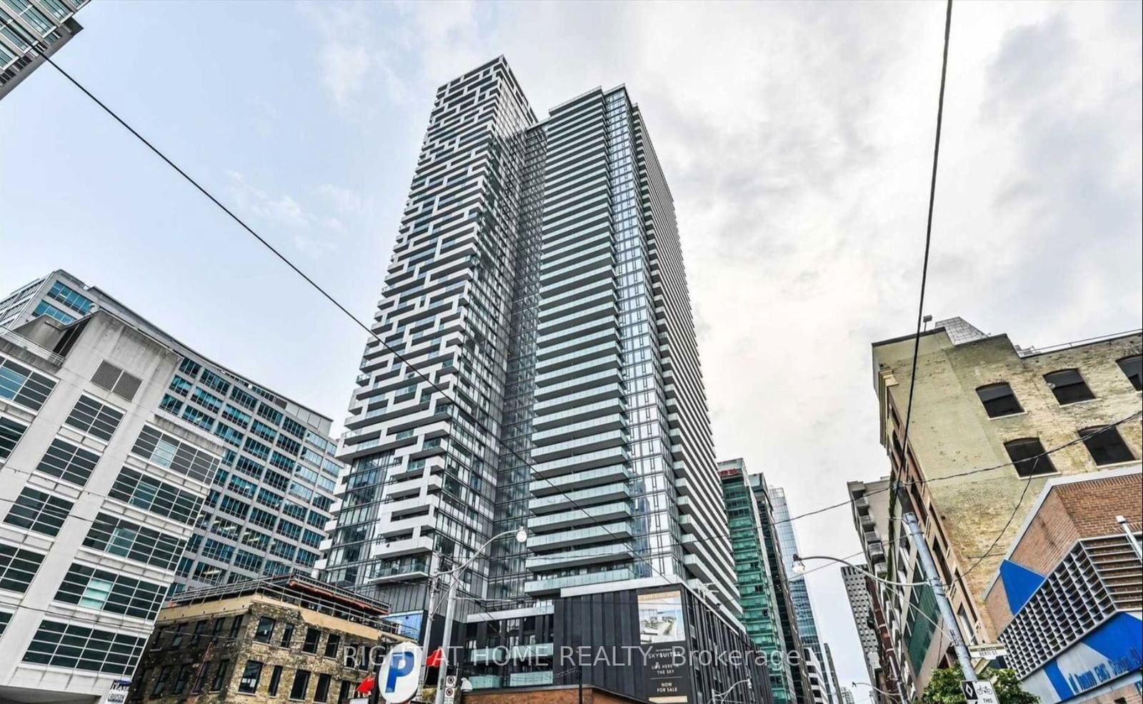 25 Richmond St E, unit 2609 for rent