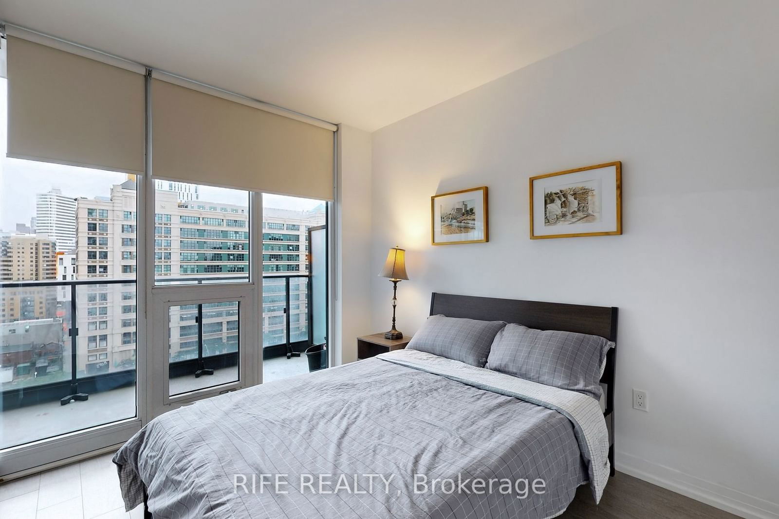 251 Jarvis St, unit 1029 for rent