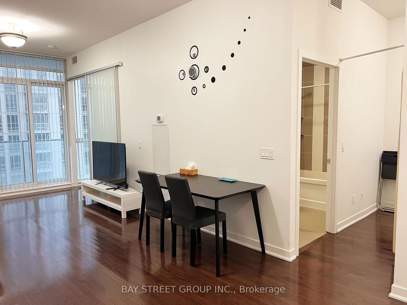 770 Bay St, unit 2605 for rent