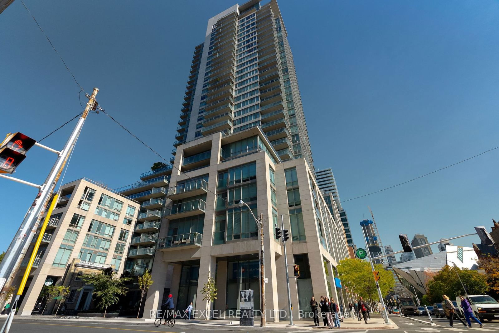 1 Bedford Rd, unit 818 for sale