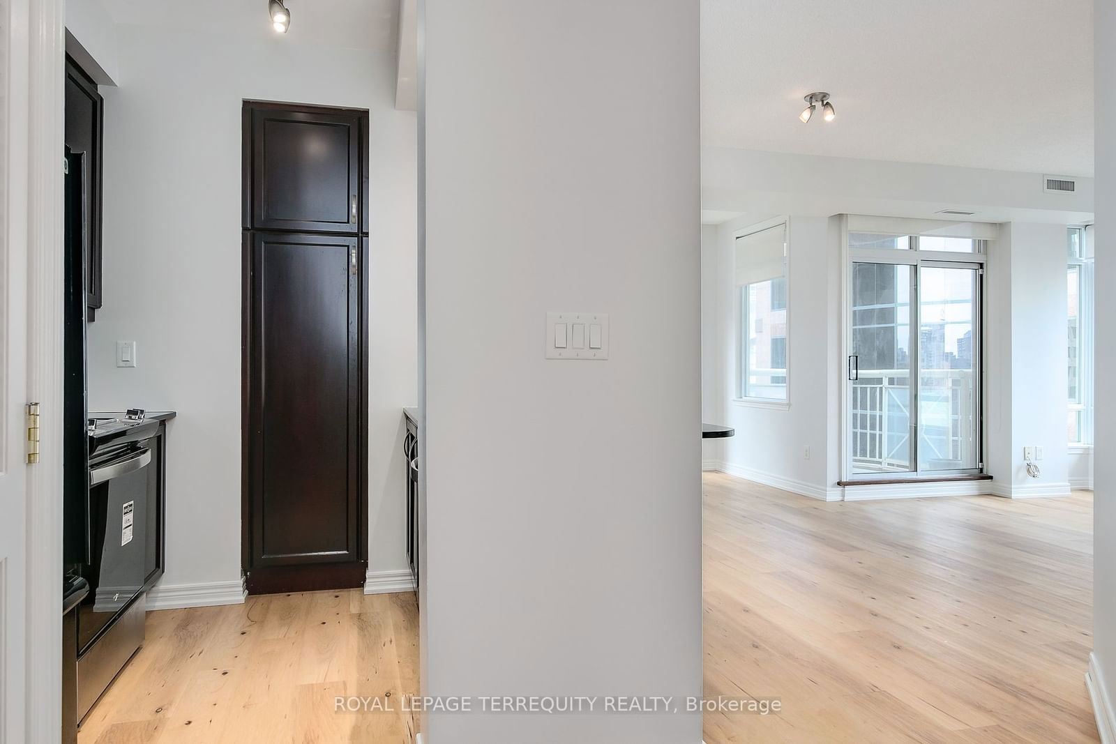 100 Hayden St, unit 1101 for sale