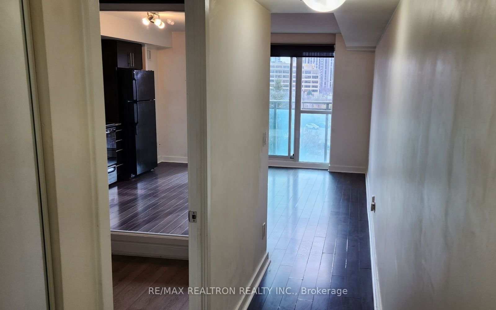 120 Dallimore Circ, unit 417 for rent