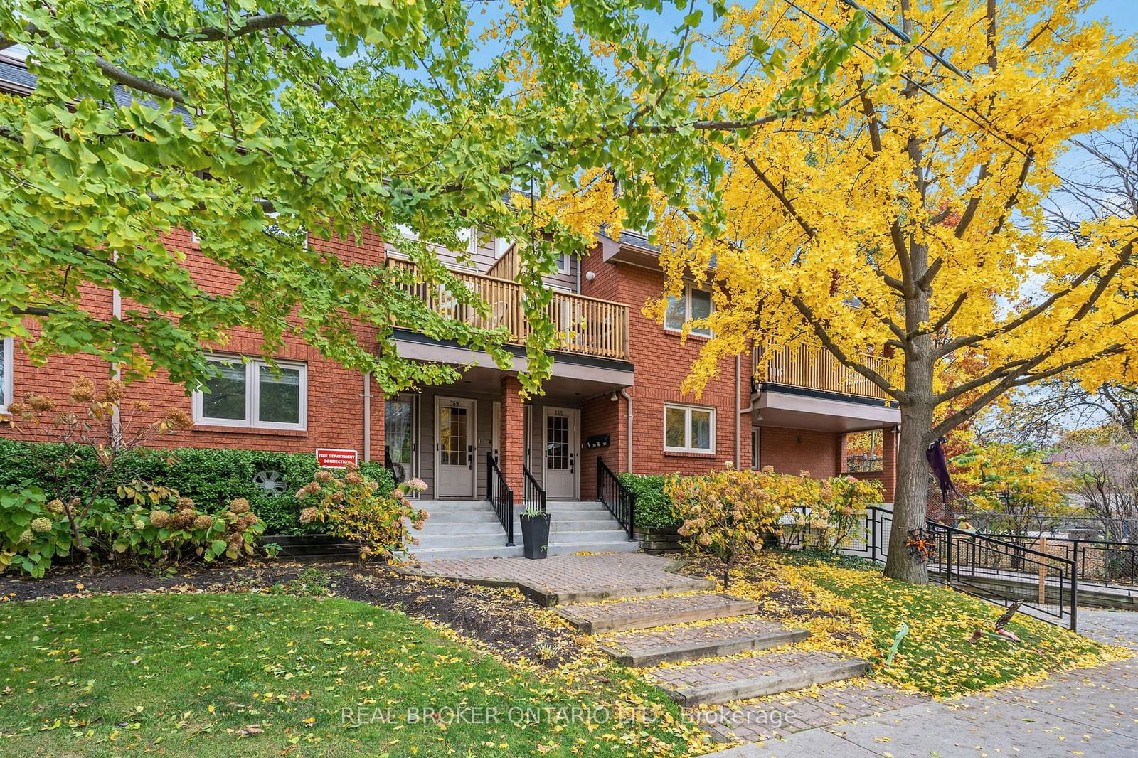 357 Albany Avenue Townhouses, Midtown, Toronto