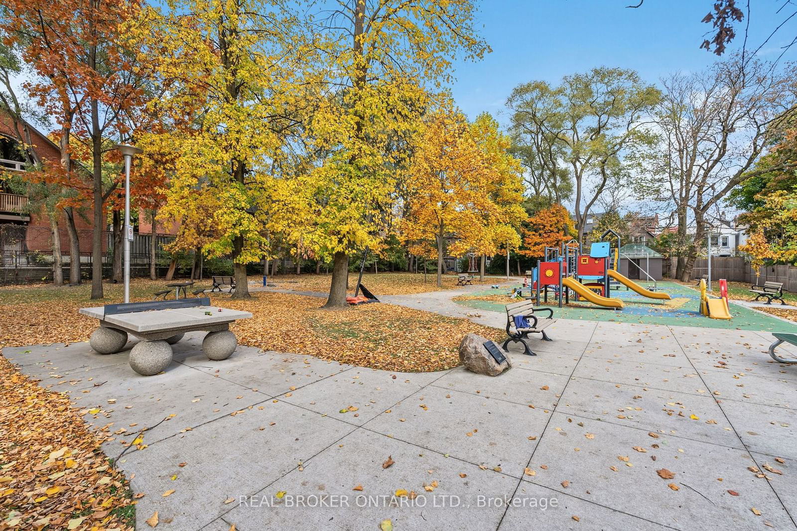 357 Albany Avenue Townhouses, Midtown, Toronto