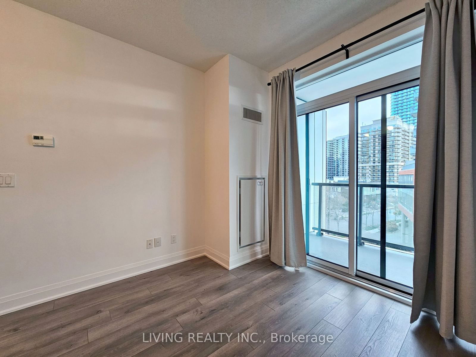 68 Canterbury Pl, unit 303 for rent