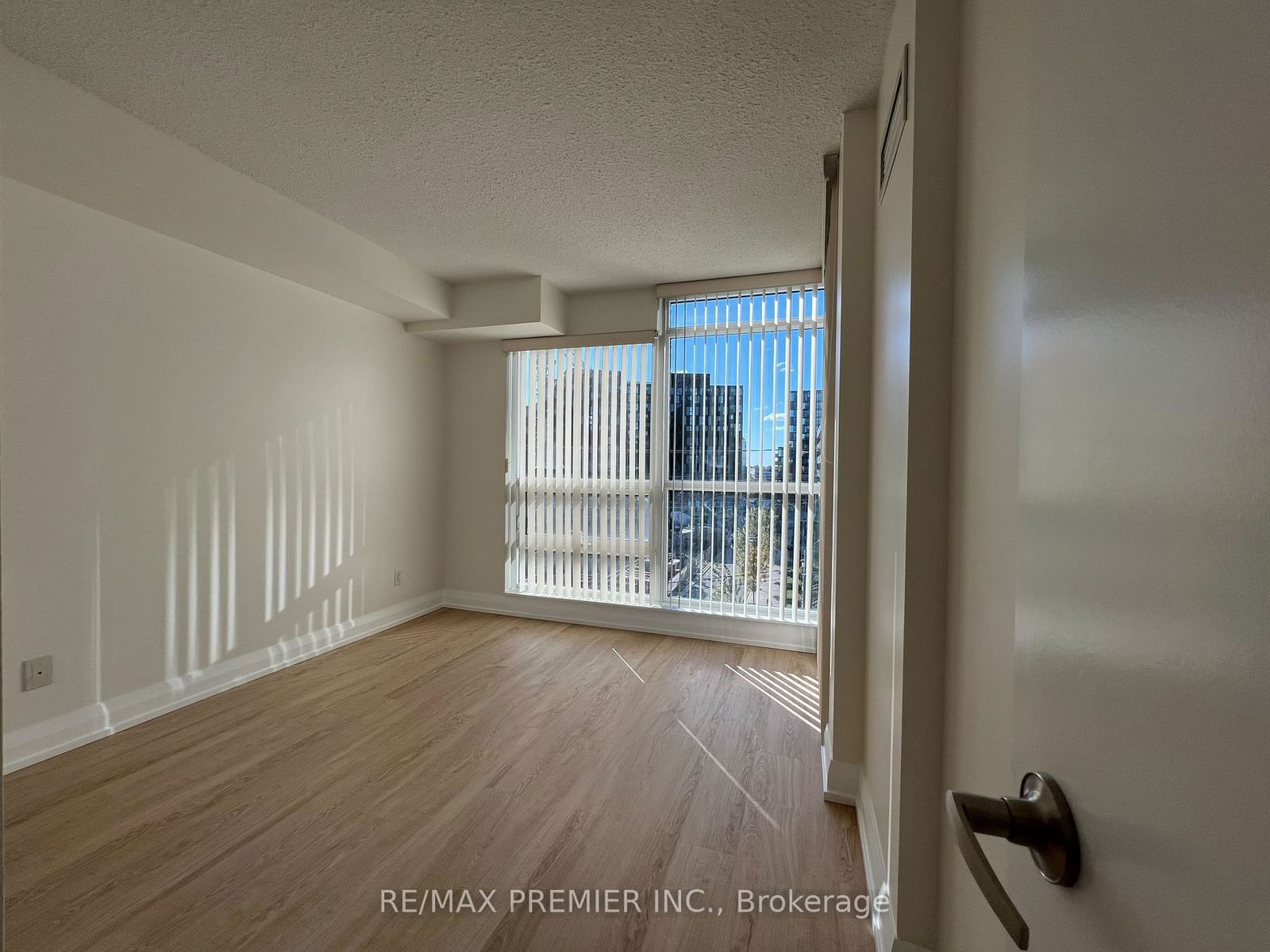 525 Wilson Ave, unit 563 for rent