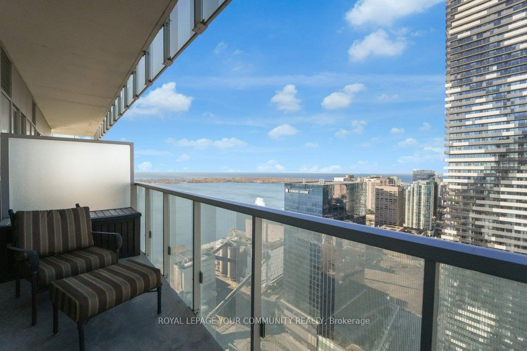 15 Lower Jarvis St, unit 3905 for rent