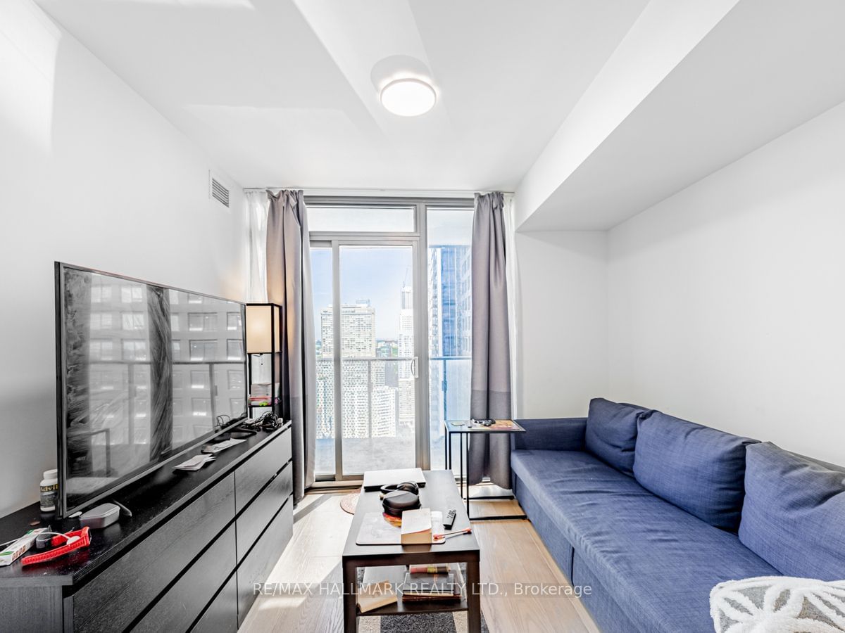 11 Wellesley St W, unit 3909 for sale