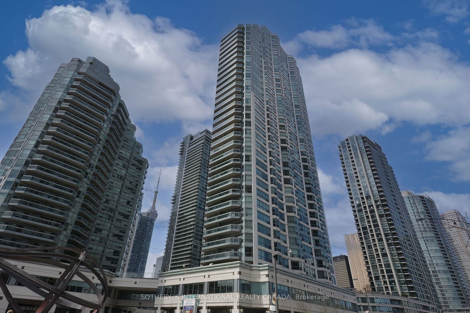 Residences of the World Trade Centre, Downtown, Toronto