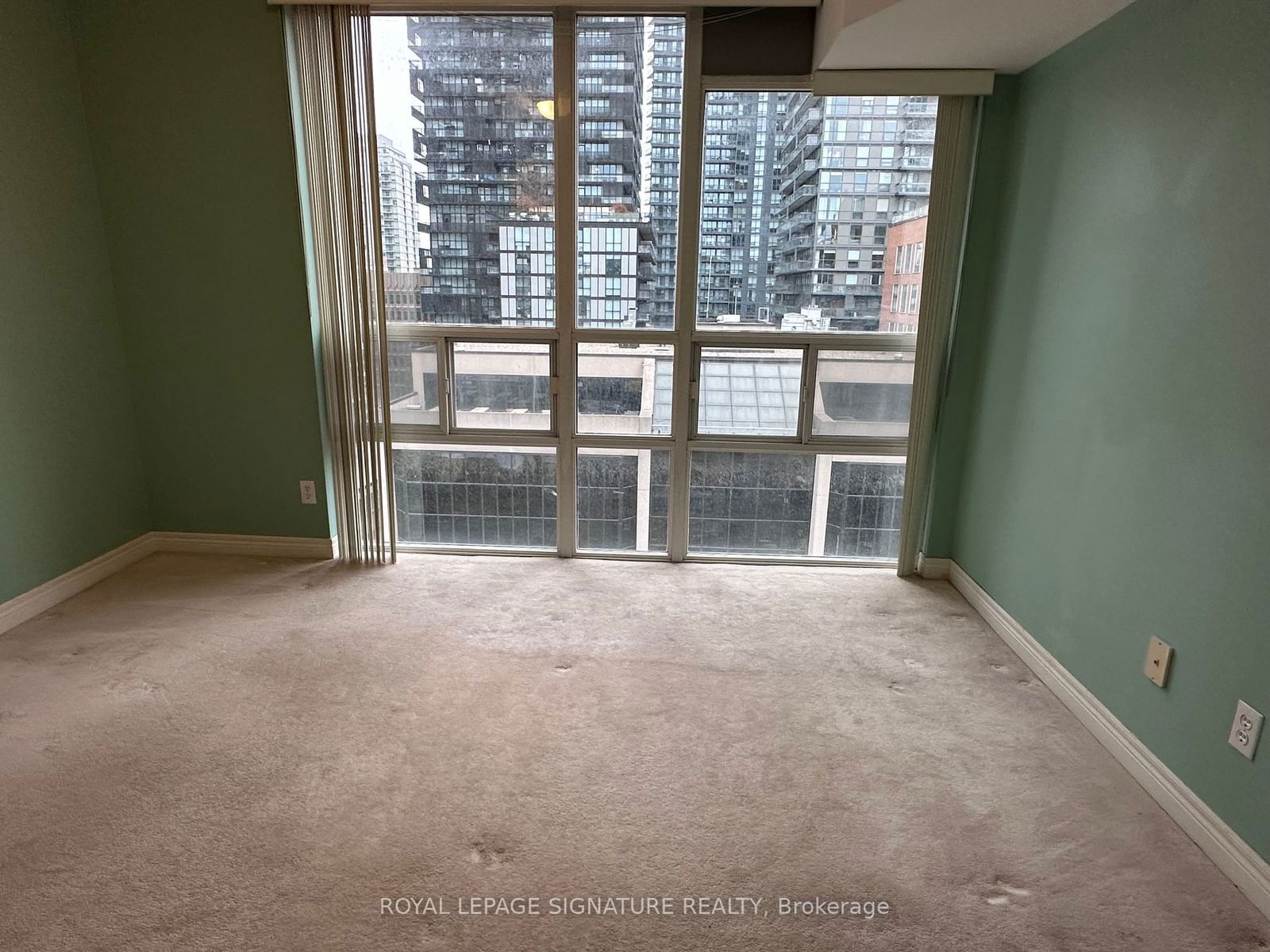 43 Eglinton Ave E, unit 1603 for rent