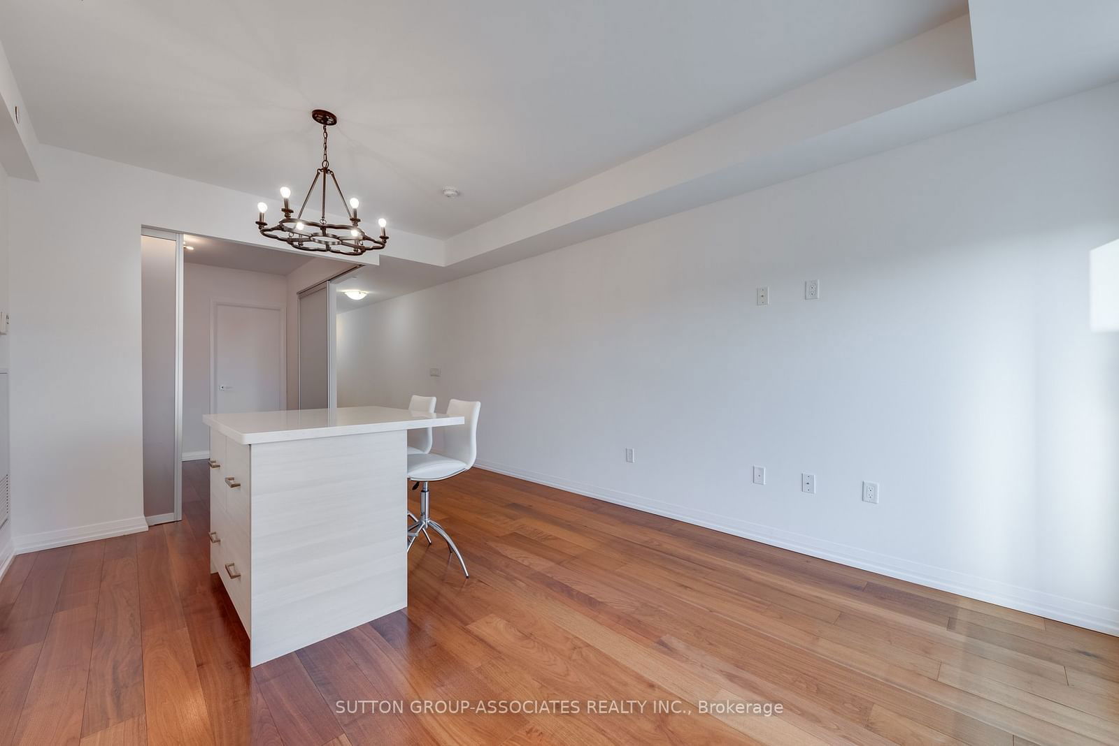 835 St Clair Ave W, unit 413 for sale