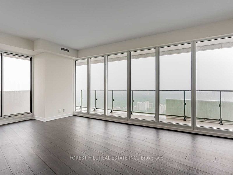 2221 Yonge St, unit 5802 for rent