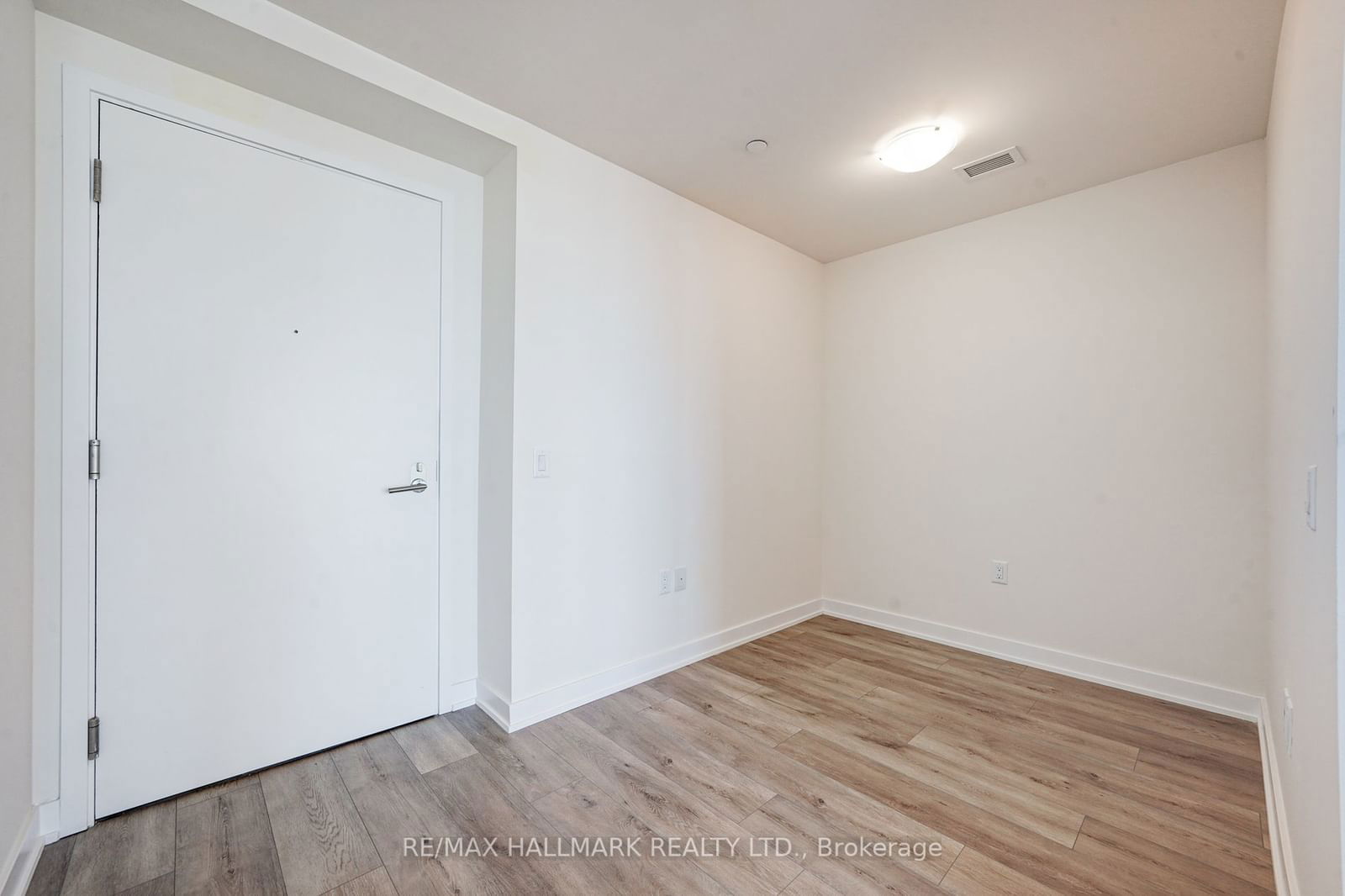 28 Freeland St S, unit 4008 for rent