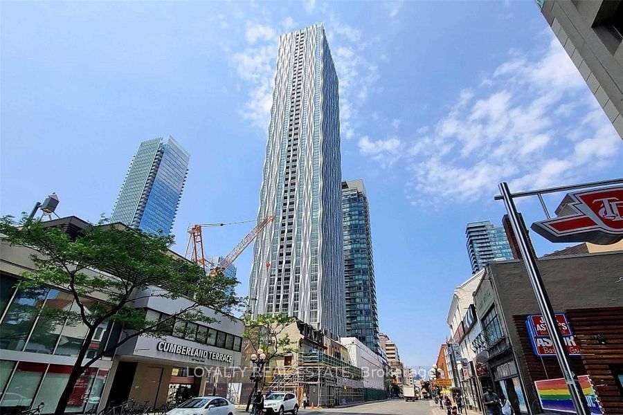 1 Yorkville Ave, unit 801 for rent