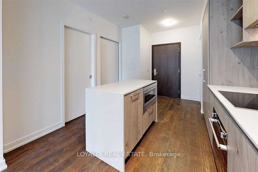 1 Yorkville Ave, unit 801 for rent