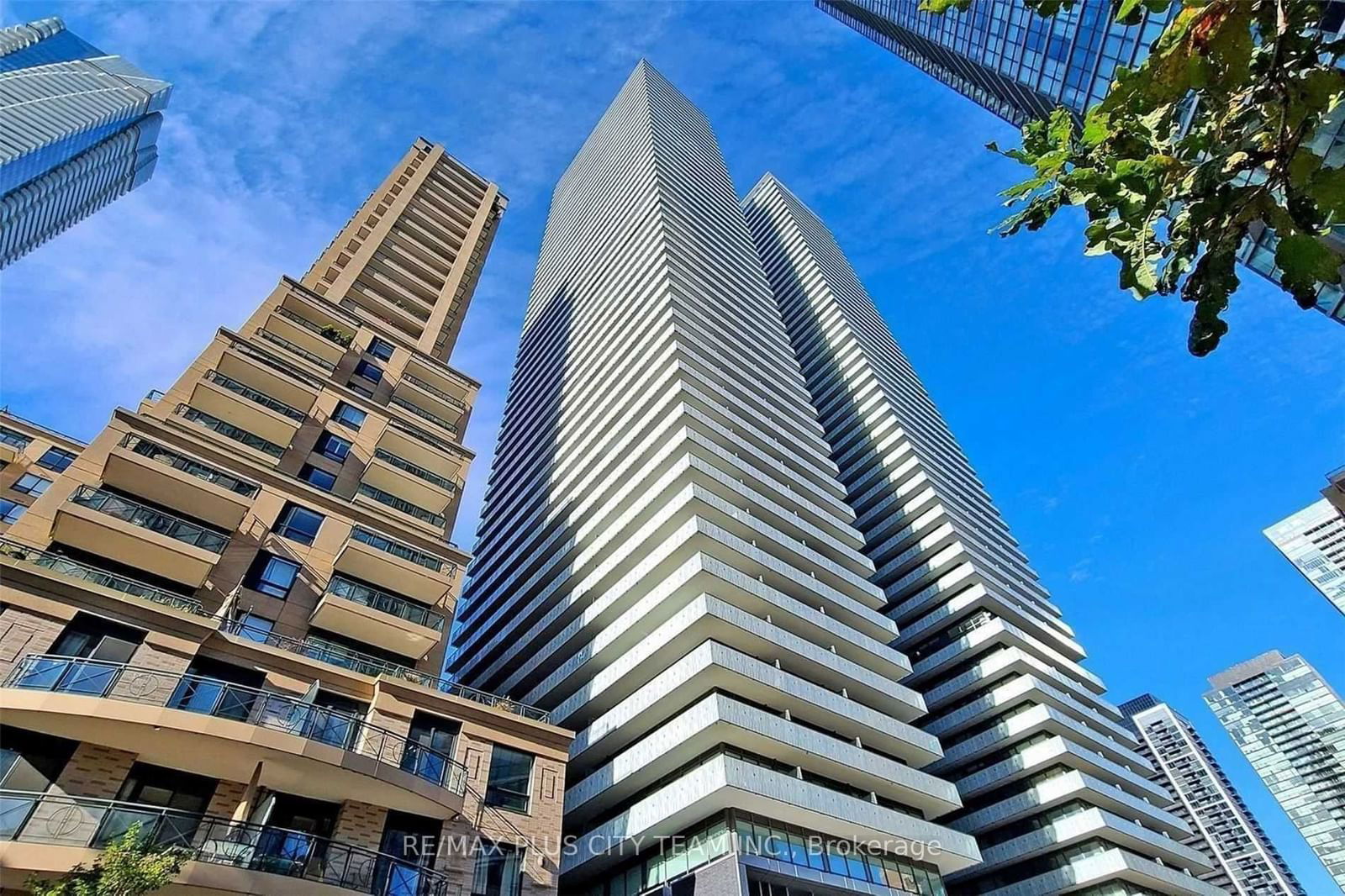 42 Charles St, unit 4607 for rent