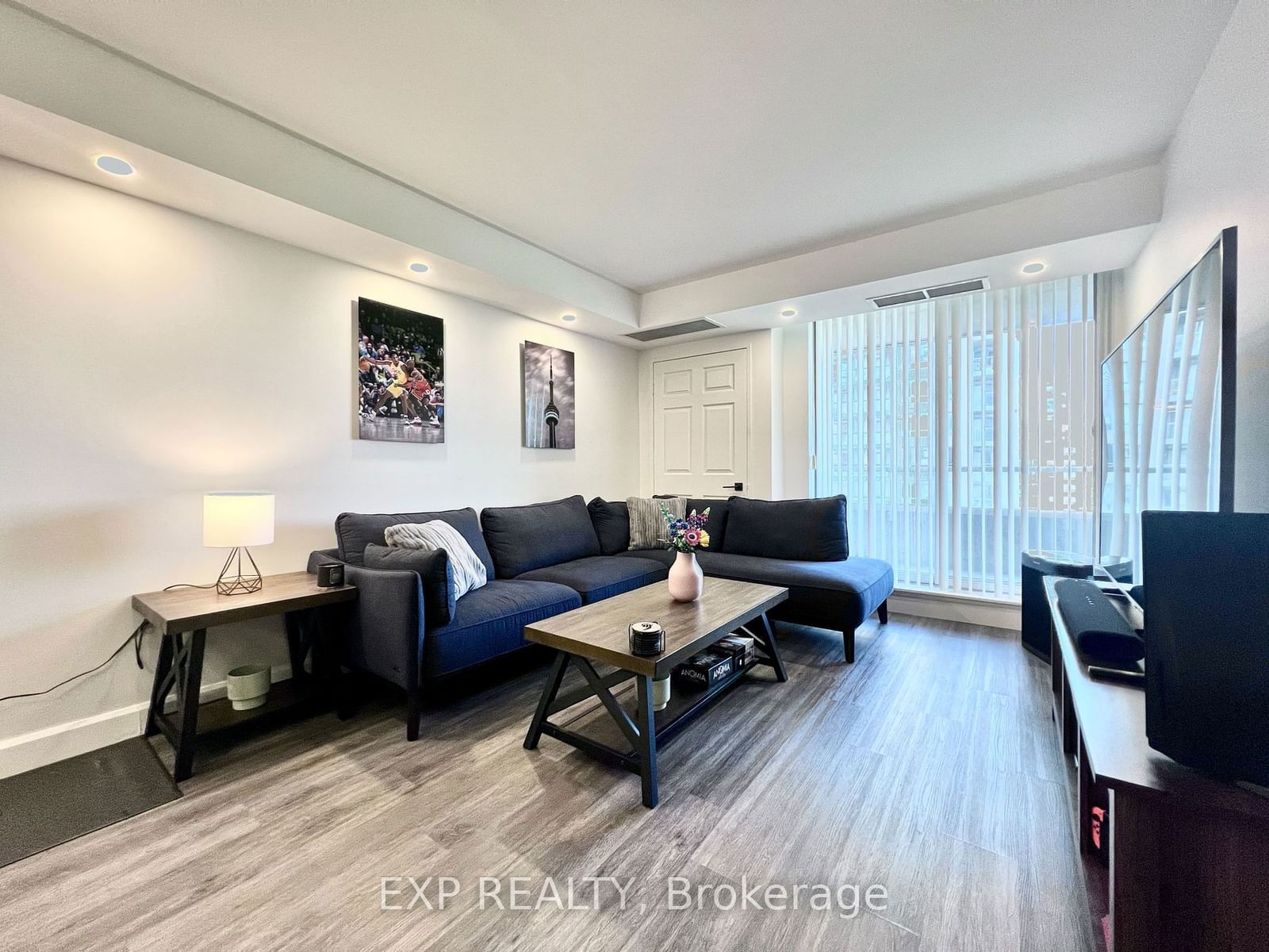 35 Empress Ave, unit 1601 for rent