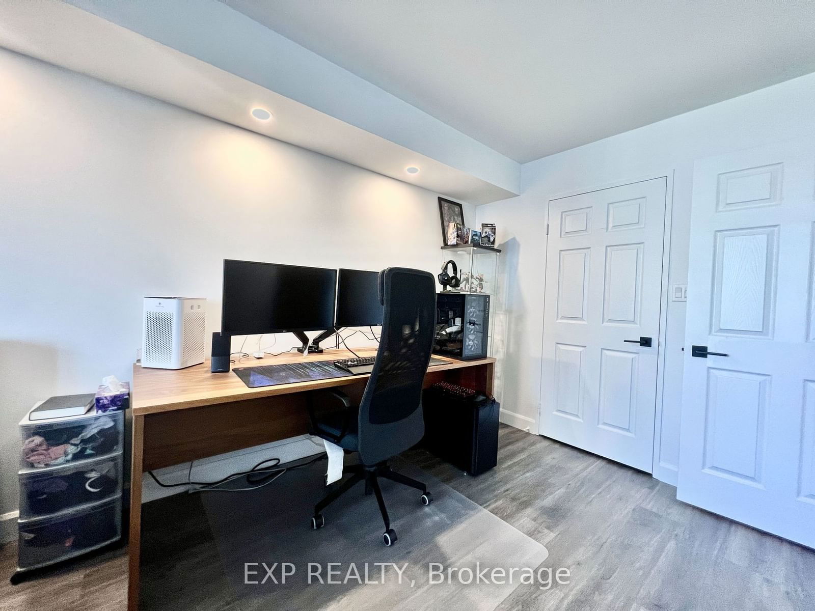 35 Empress Ave, unit 1601 for rent