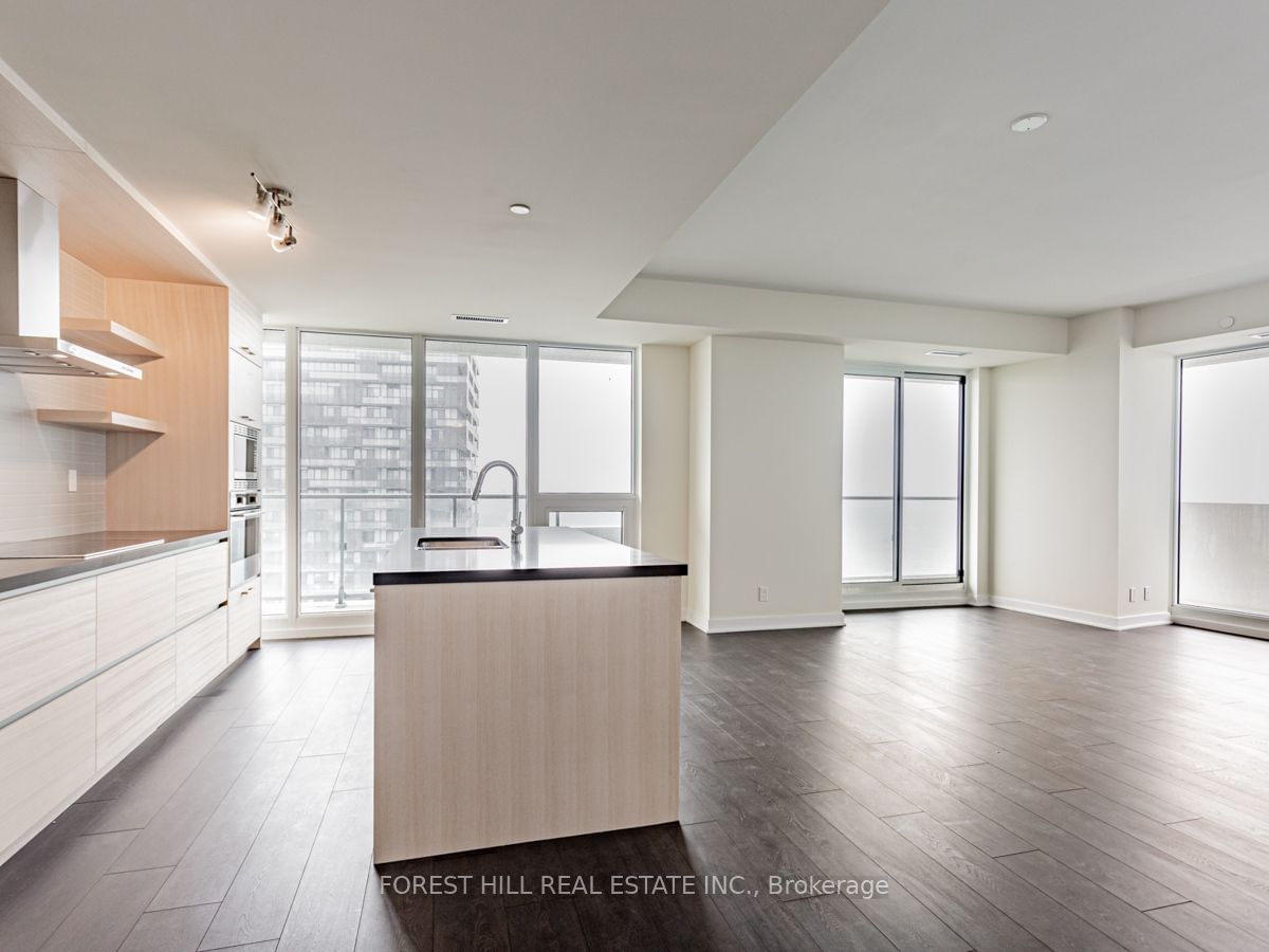 2221 Yonge St, unit 5701 for rent