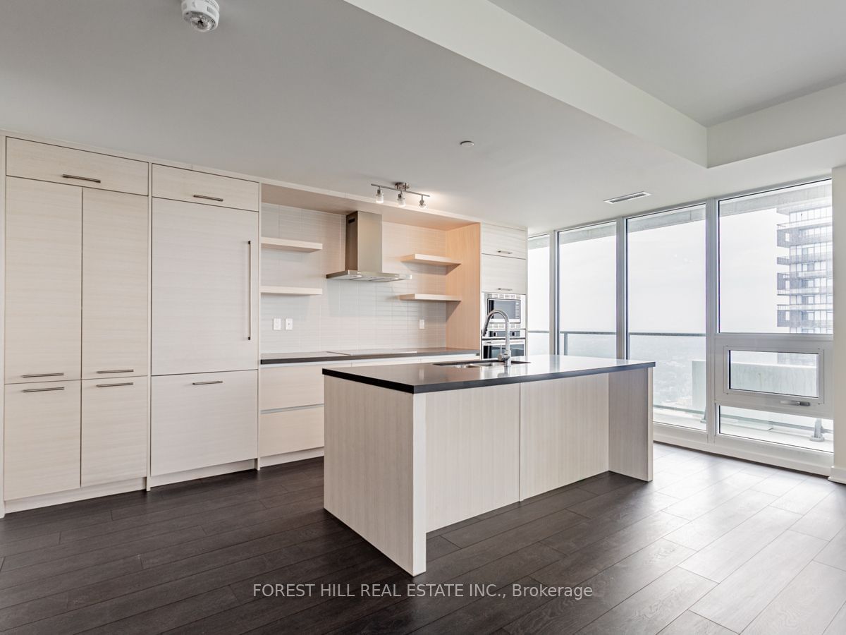 2221 Yonge St, unit 5701 for rent